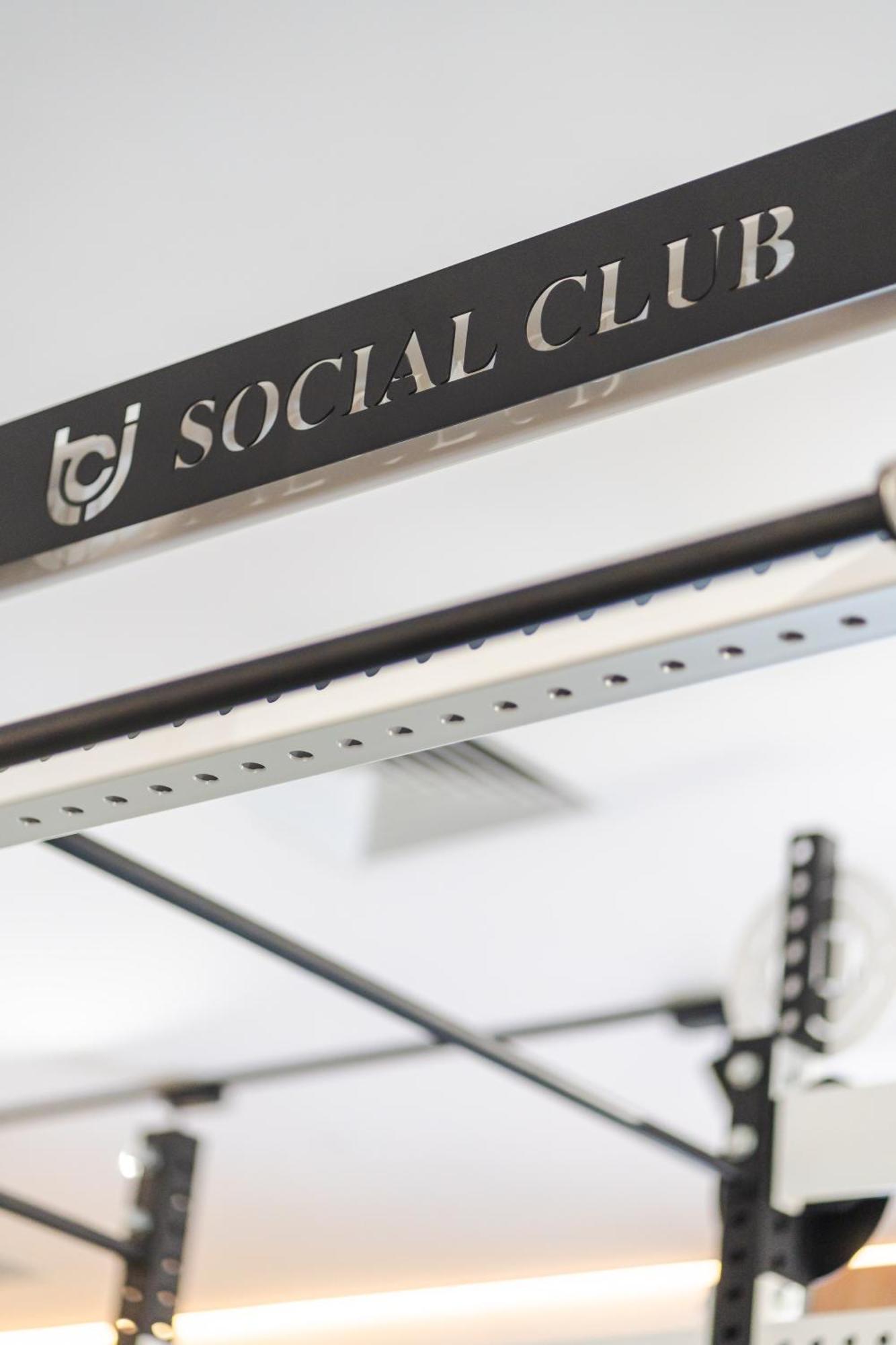 Tci Social Club Hotel Cluj Napoca Bagian luar foto